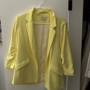 Skies are blue, size M yellow blazer, worn once